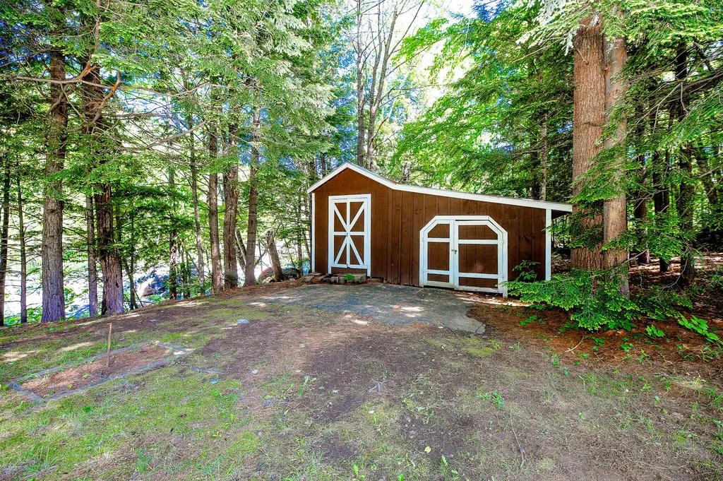 1574 Roxbury Road Roxbury ME 04275