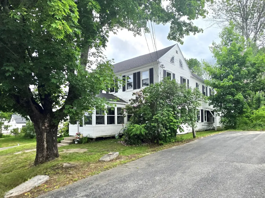 5 Ossipee Trail E Standish ME 04084