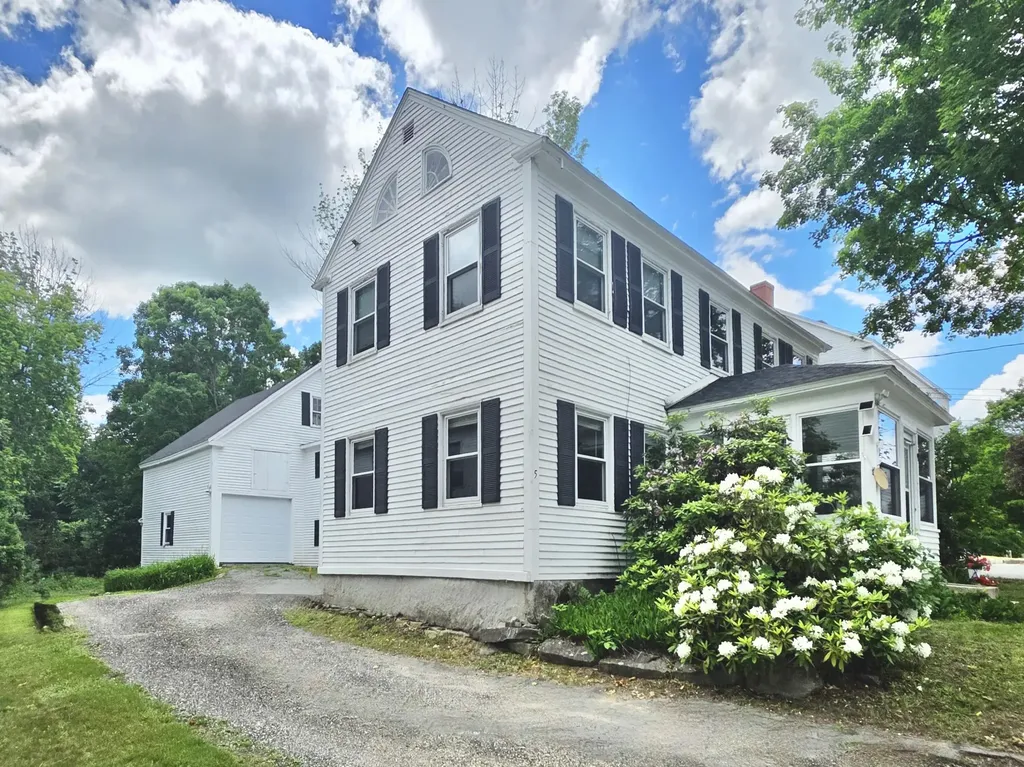 5 Ossipee Trail E Standish ME 04084