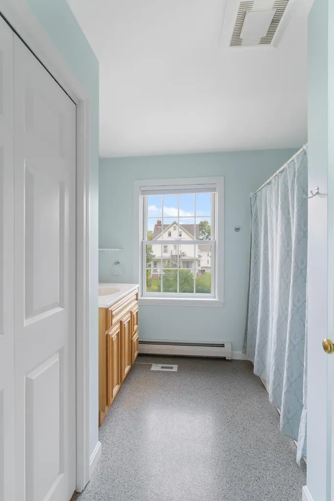 211 Oak Street Bath ME 04530