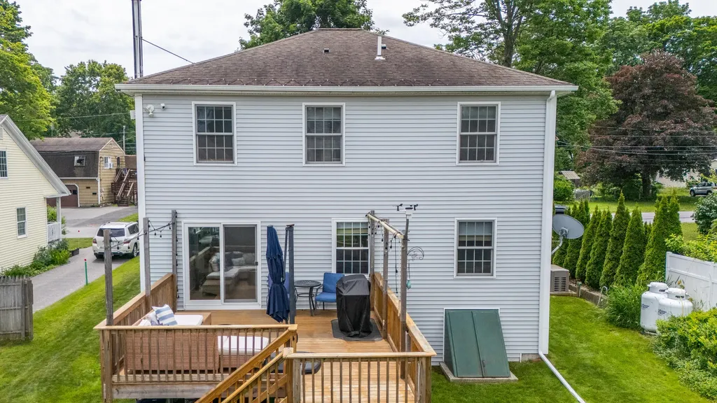 211 Oak Street Bath ME 04530