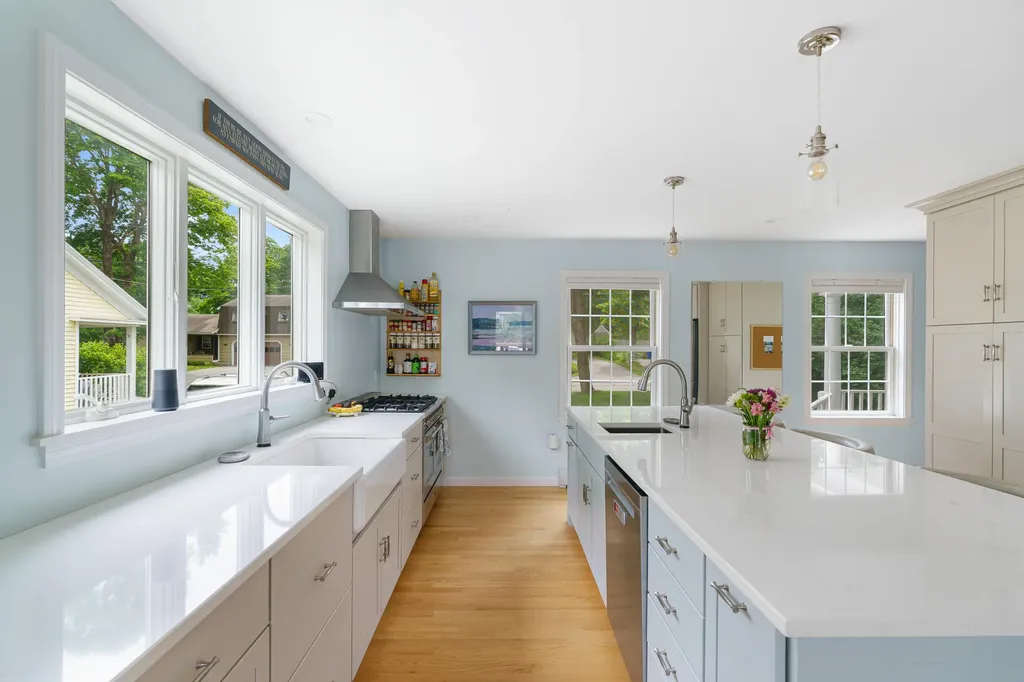 211 Oak Street Bath ME 04530