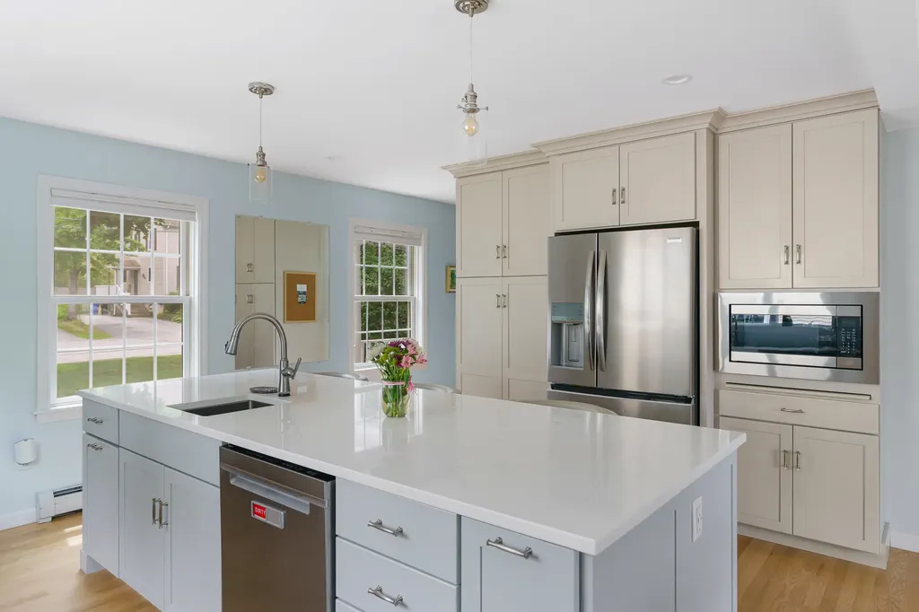 211 Oak Street Bath ME 04530