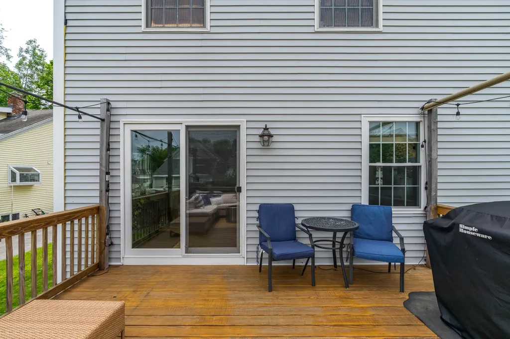 211 Oak Street Bath ME 04530