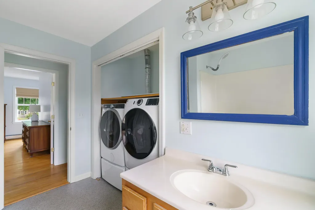 211 Oak Street Bath ME 04530