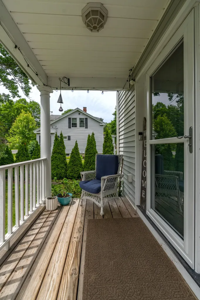 211 Oak Street Bath ME 04530