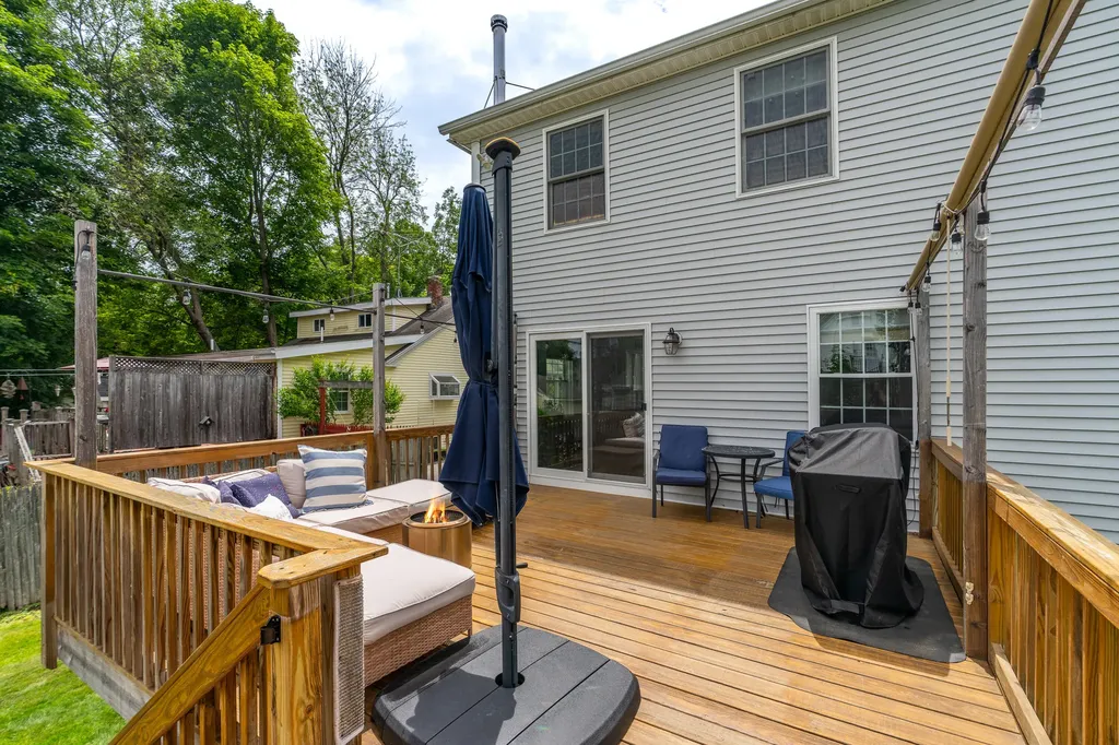 211 Oak Street Bath ME 04530