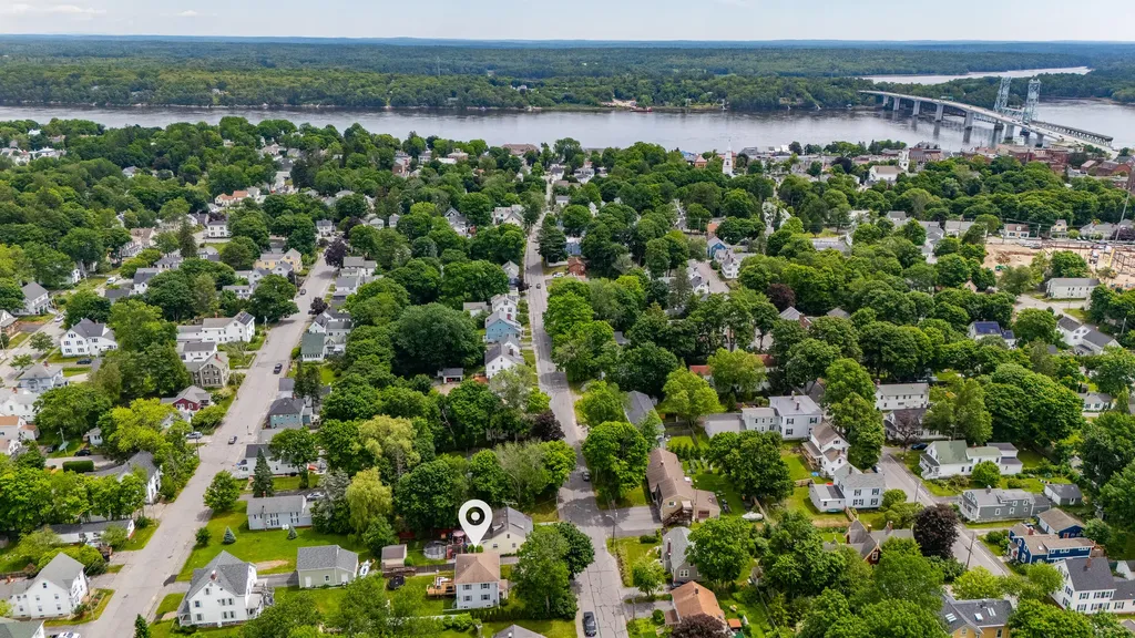 211 Oak Street Bath ME 04530