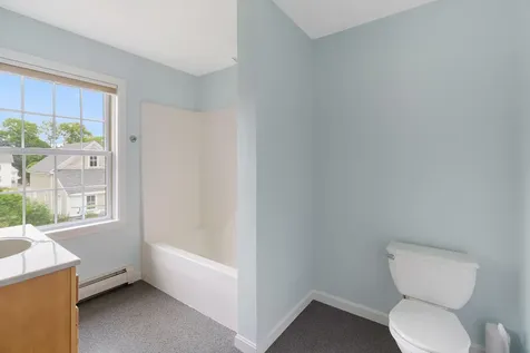 211 Oak Street Bath ME 04530