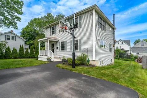 211 Oak Street Bath ME 04530