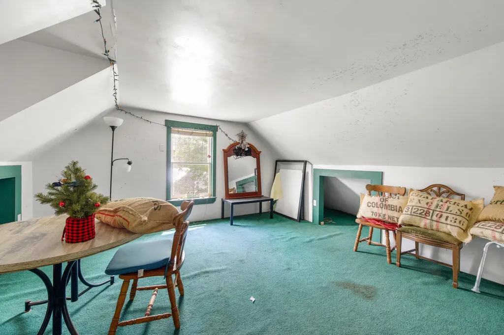 26 Jefferson Street Bangor ME 04401