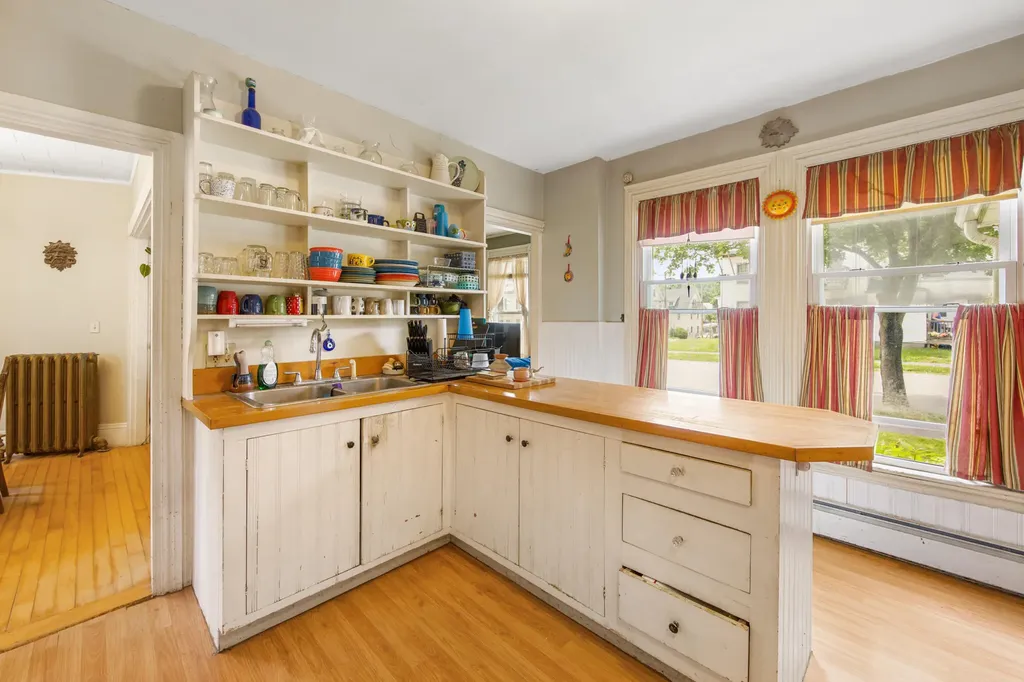 26 Jefferson Street Bangor ME 04401