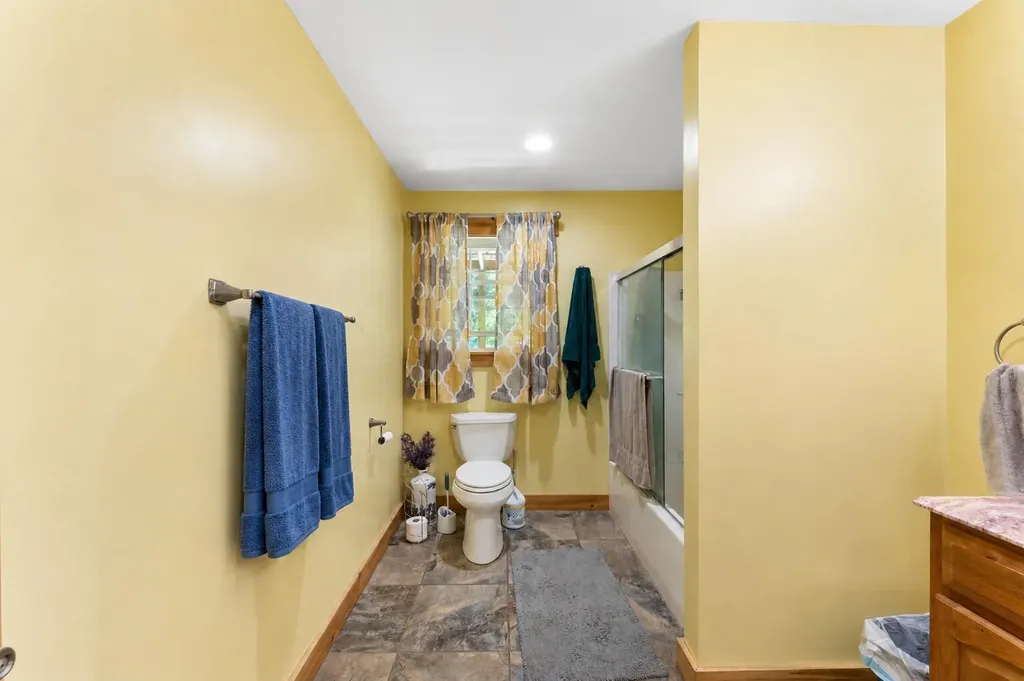 58 Shady Lane Newport ME 04953