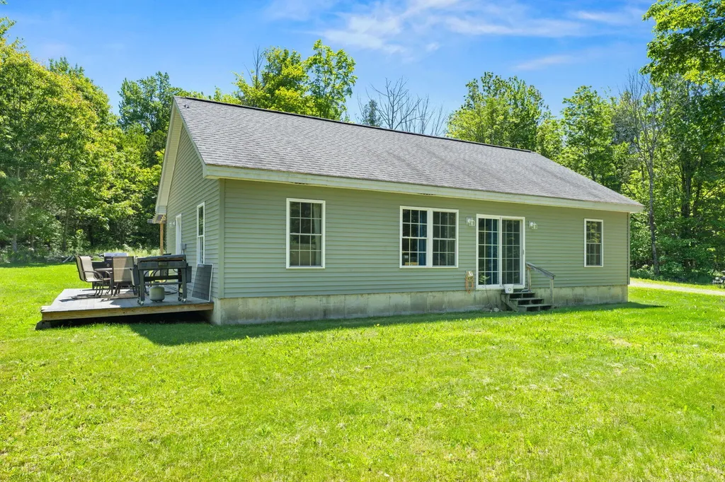 58 Shady Lane Newport ME 04953