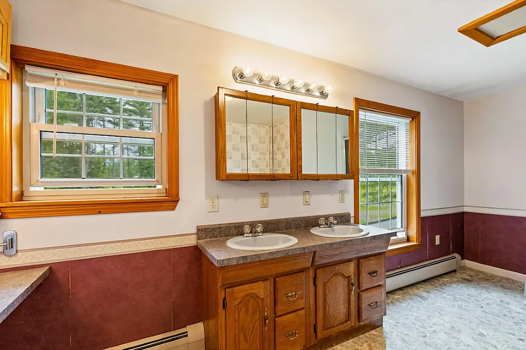 1050 Main Street Palmyra ME 04965