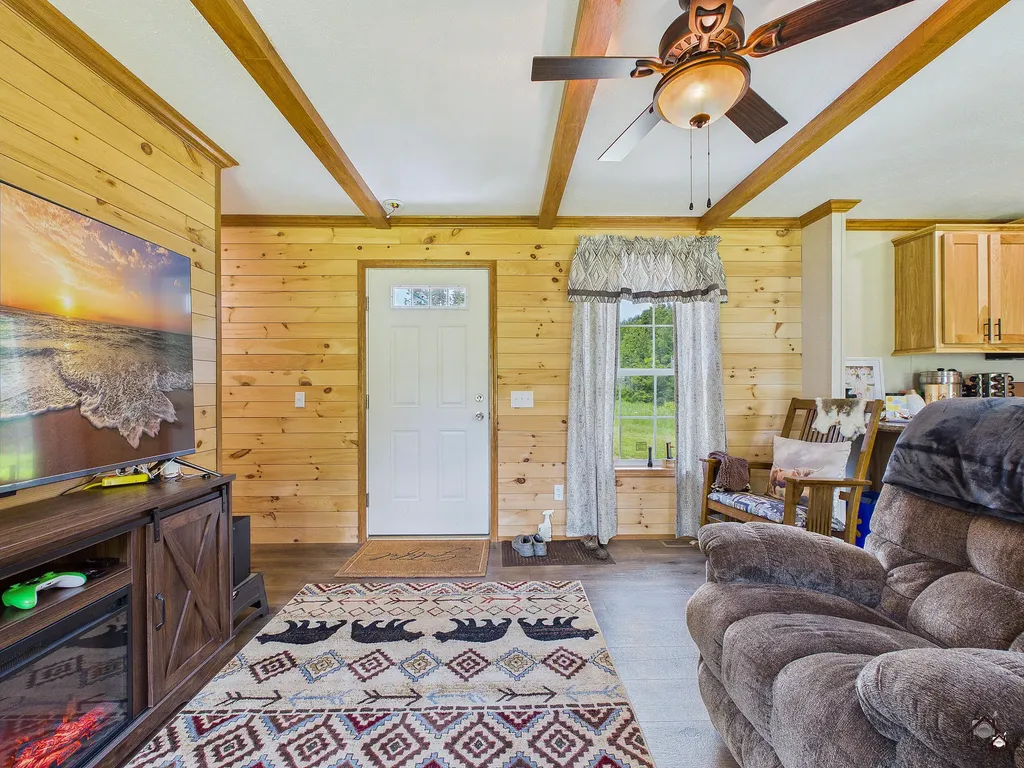 19 Swan Road New Sharon ME 04955