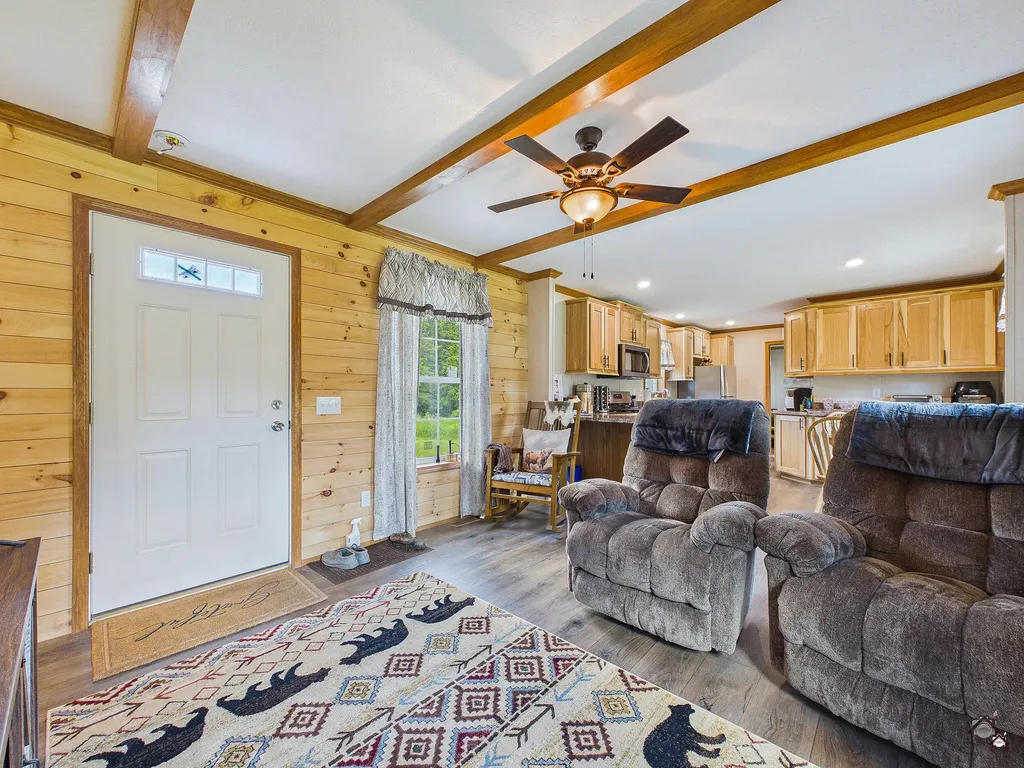 19 Swan Road New Sharon ME 04955