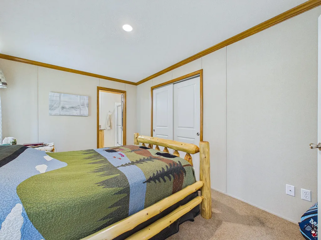 19 Swan Road New Sharon ME 04955