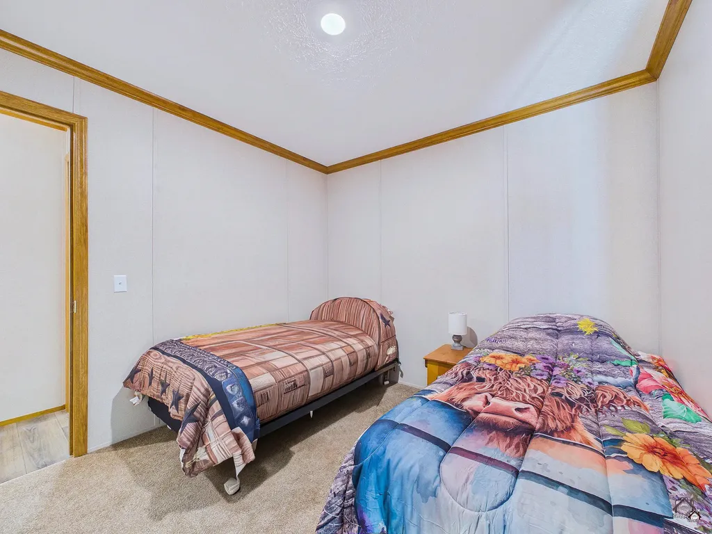 19 Swan Road New Sharon ME 04955
