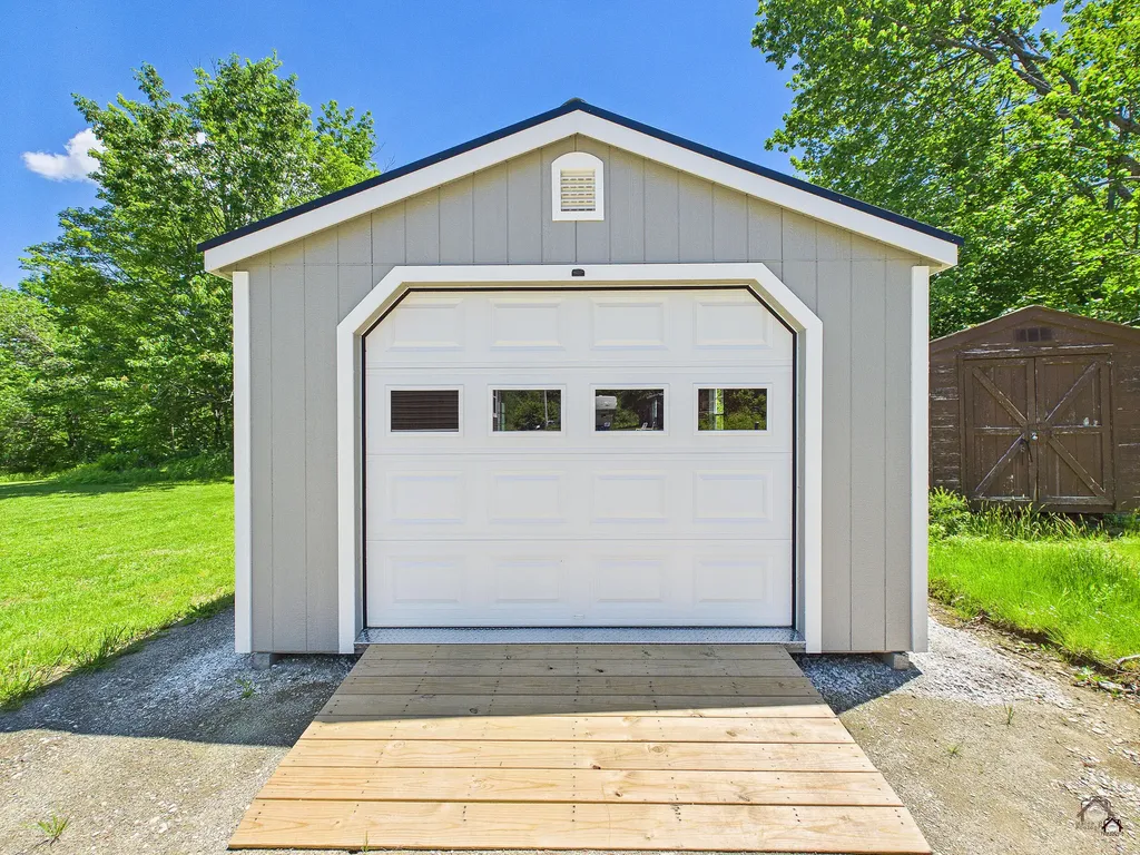 19 Swan Road New Sharon ME 04955