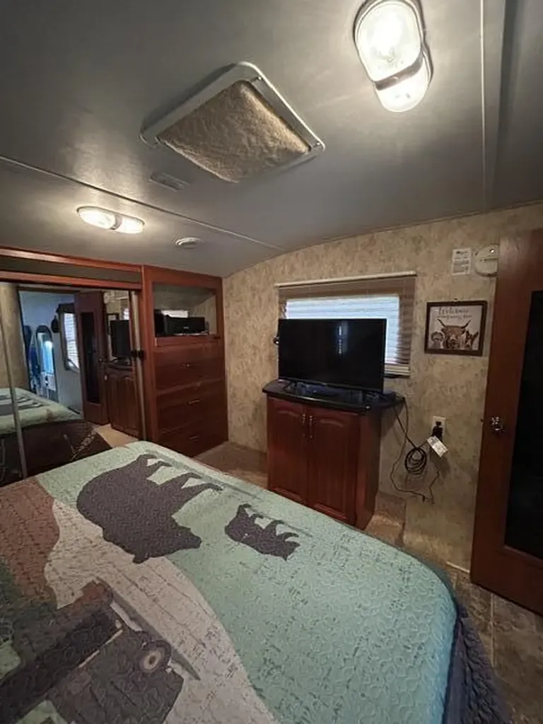 19 Swan Road New Sharon ME 04955