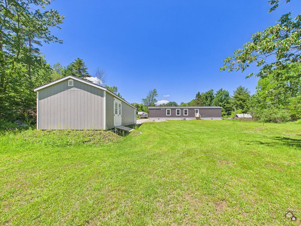 19 Swan Road New Sharon ME 04955