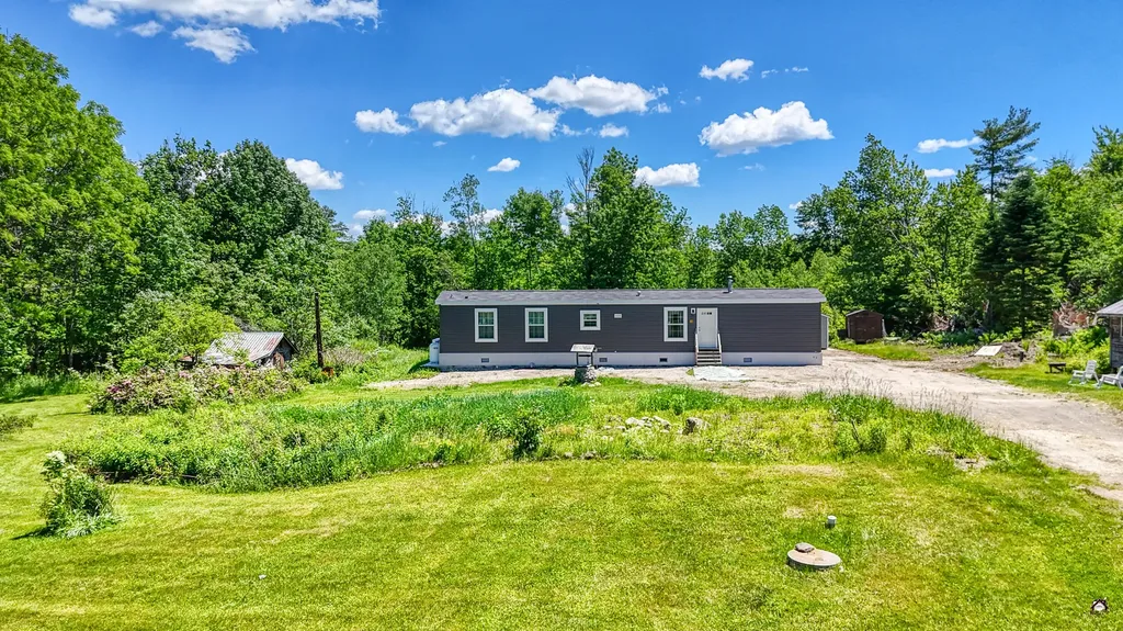 19 Swan Road New Sharon ME 04955