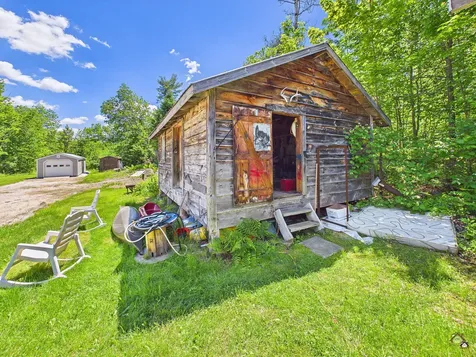 19 Swan Road New Sharon ME 04955