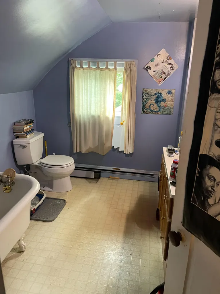 8 Summer Street Hampden ME 04444
