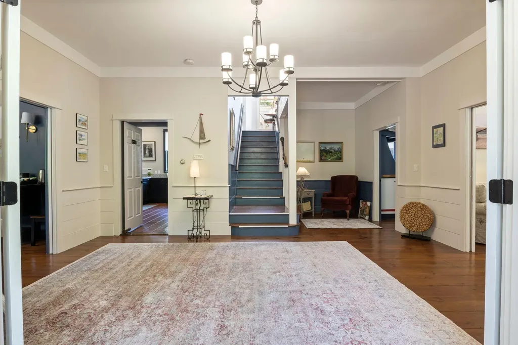 61 Fletcher Street Kennebunk ME 04043