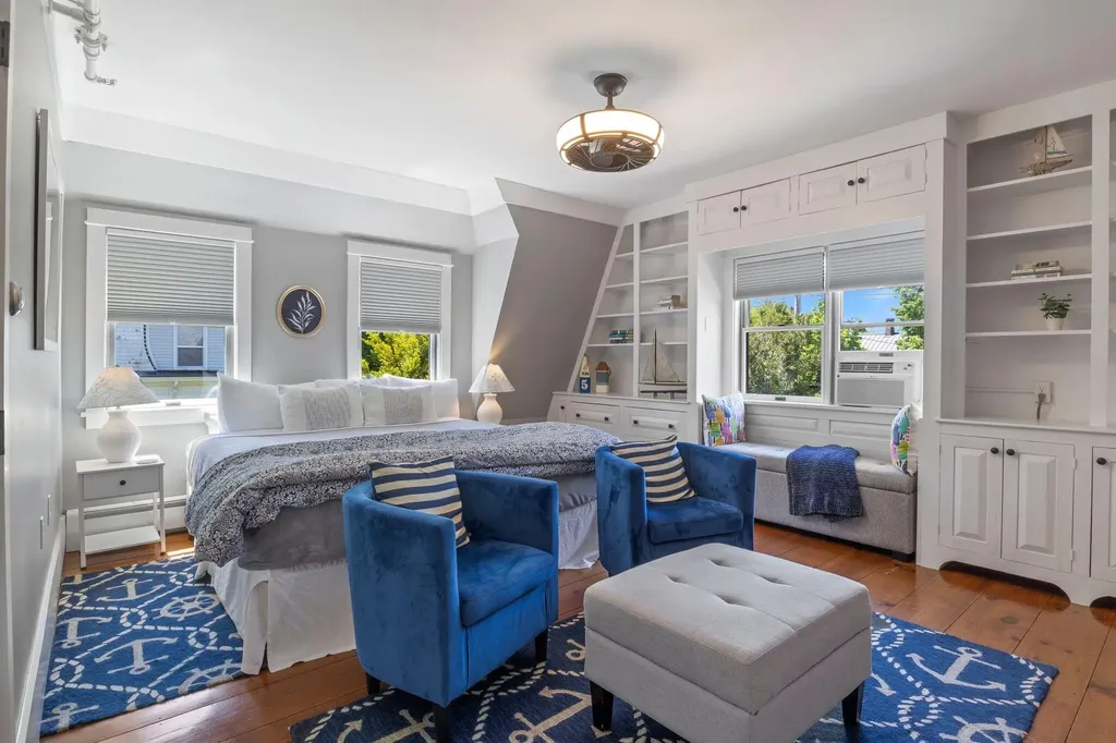 61 Fletcher Street Kennebunk ME 04043