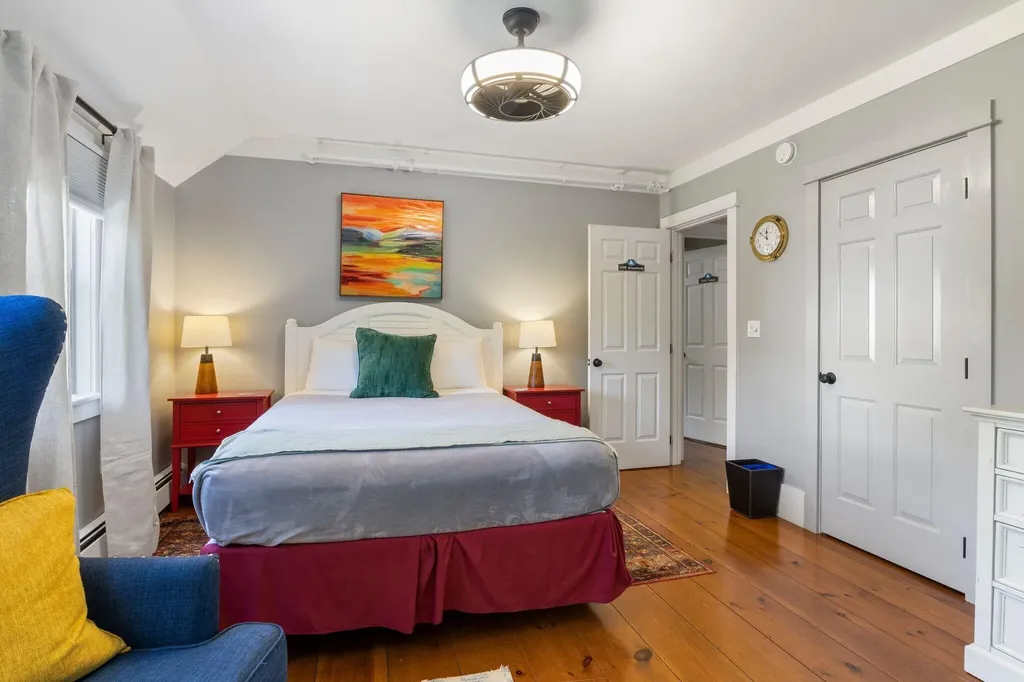 61 Fletcher Street Kennebunk ME 04043
