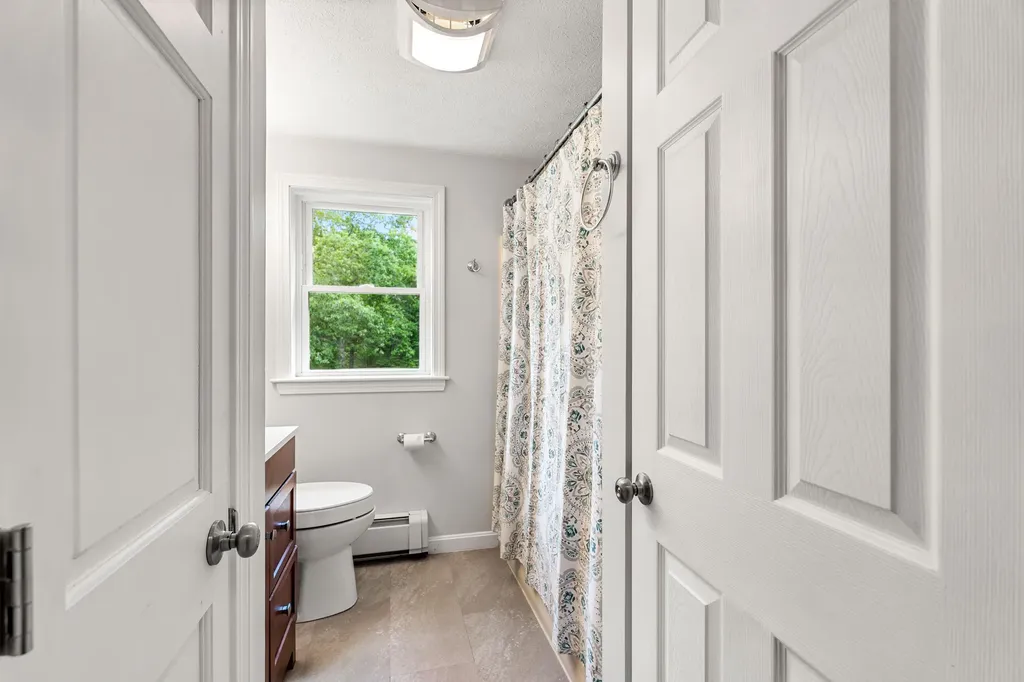 27 Nottingham Drive Sanford ME 04073