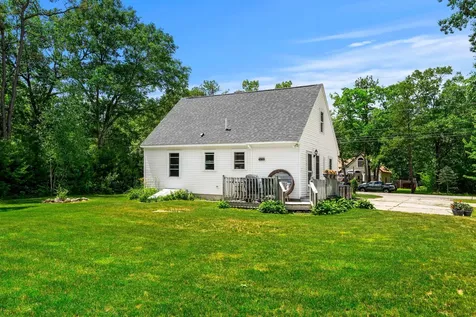 27 Nottingham Drive Sanford ME 04073
