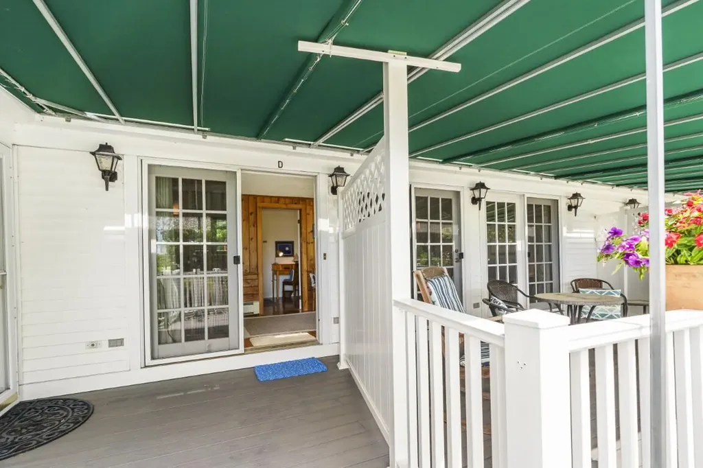 15 Atlantic Avenue Boothbay Harbor ME 04538