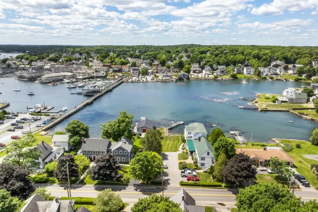 15 Atlantic Avenue Boothbay Harbor ME 04538