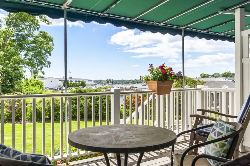 15 Atlantic Avenue Boothbay Harbor ME 04538