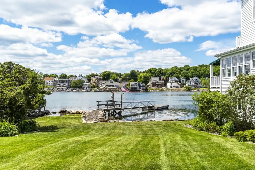 15 Atlantic Avenue Boothbay Harbor ME 04538