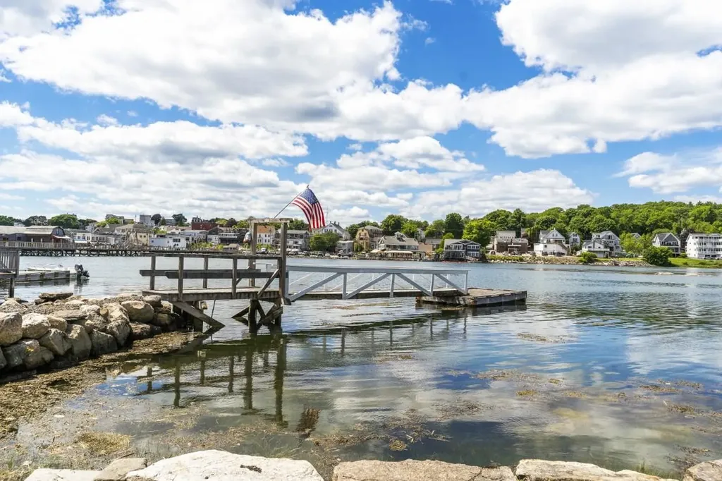15 Atlantic Avenue Boothbay Harbor ME 04538