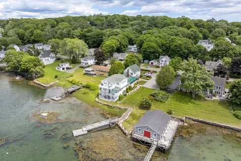 15 Atlantic Avenue Boothbay Harbor ME 04538