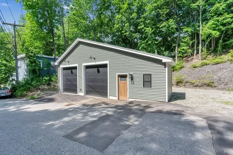 9 Hutchins Street Auburn ME 04210
