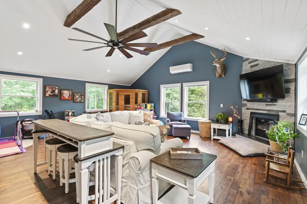 423 Gorden Road Readfield ME 04355