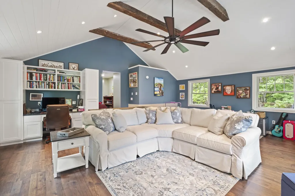 423 Gorden Road Readfield ME 04355