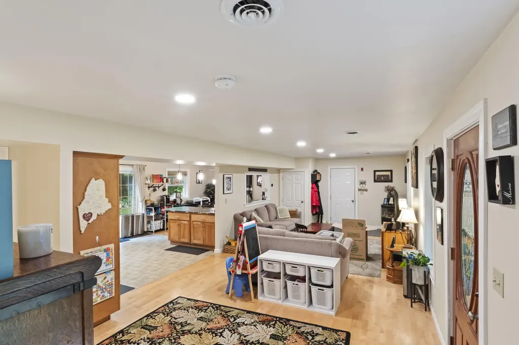 423 Gorden Road Readfield ME 04355