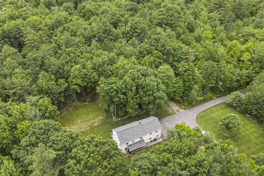 423 Gorden Road Readfield ME 04355
