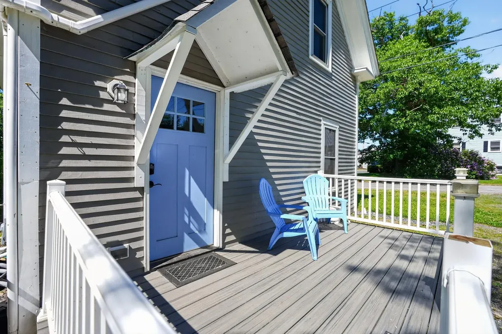 79 Oak Street Ellsworth ME 04605