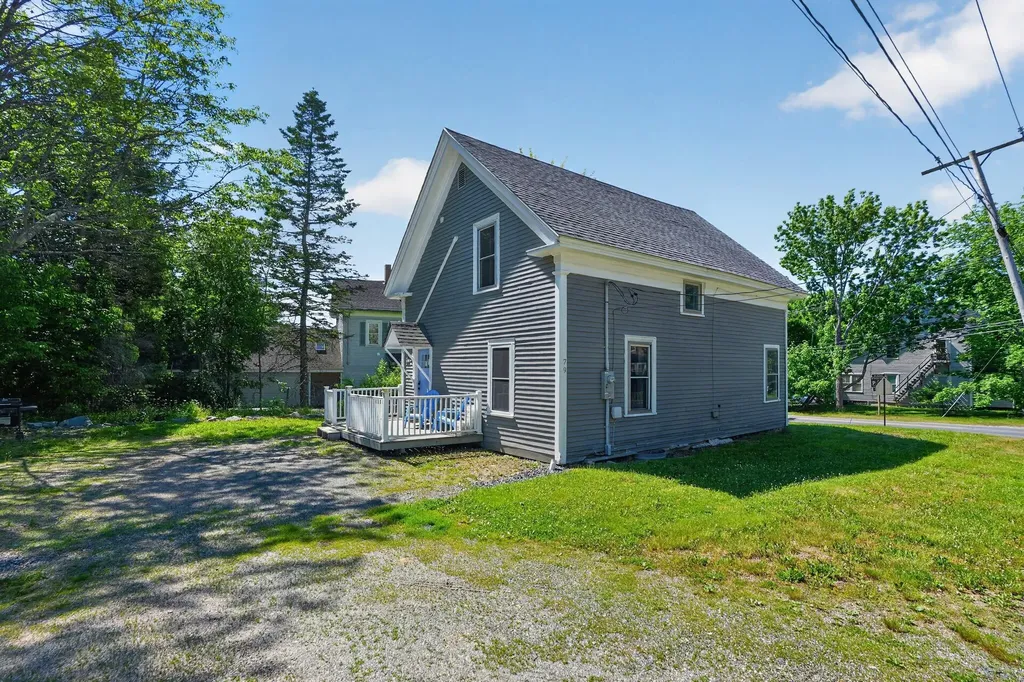 79 Oak Street Ellsworth ME 04605