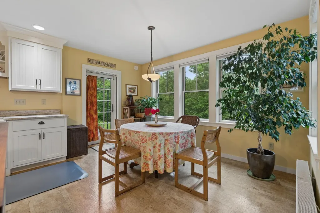 827 Sligo Road North Yarmouth ME 04097