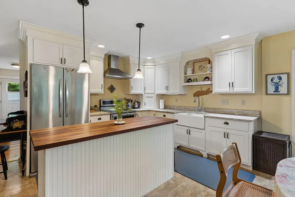 827 Sligo Road North Yarmouth ME 04097