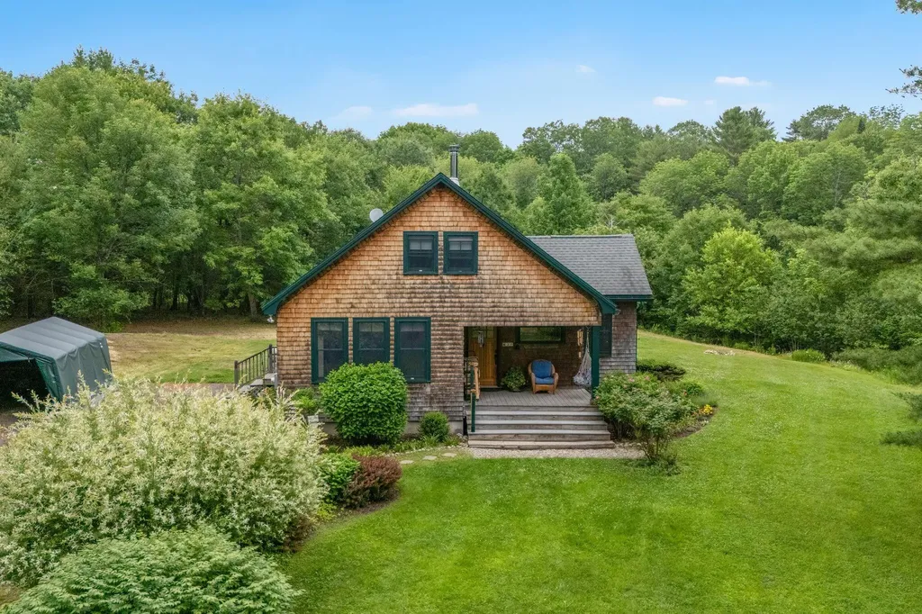 827 Sligo Road North Yarmouth ME 04097